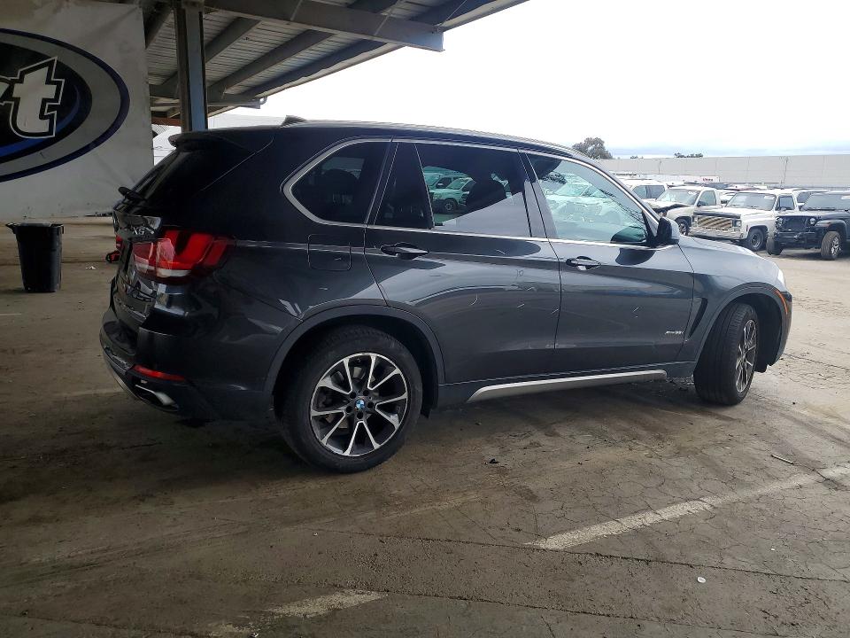 52168386 :رقم المزاد ، 5UXKR0C57J0Y06455 vin ، 2018 Bmw X5 مزاد بيع