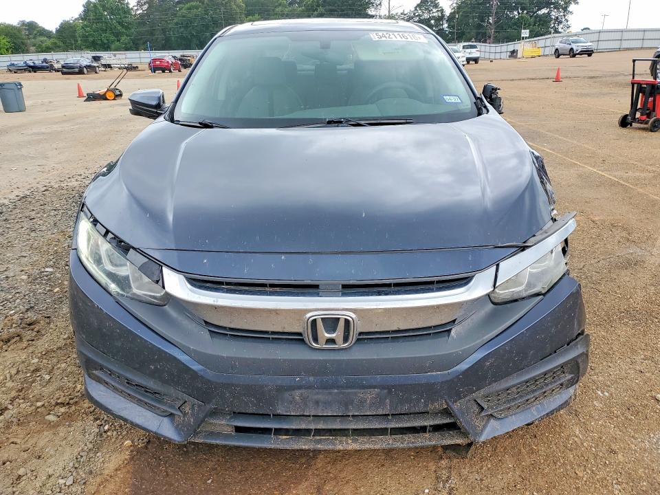 2018 Honda Civic მანქანა იყიდება აუქციონზე, vin: 19XFC2F72JE011740, აუქციონის ნომერი: 54211616
