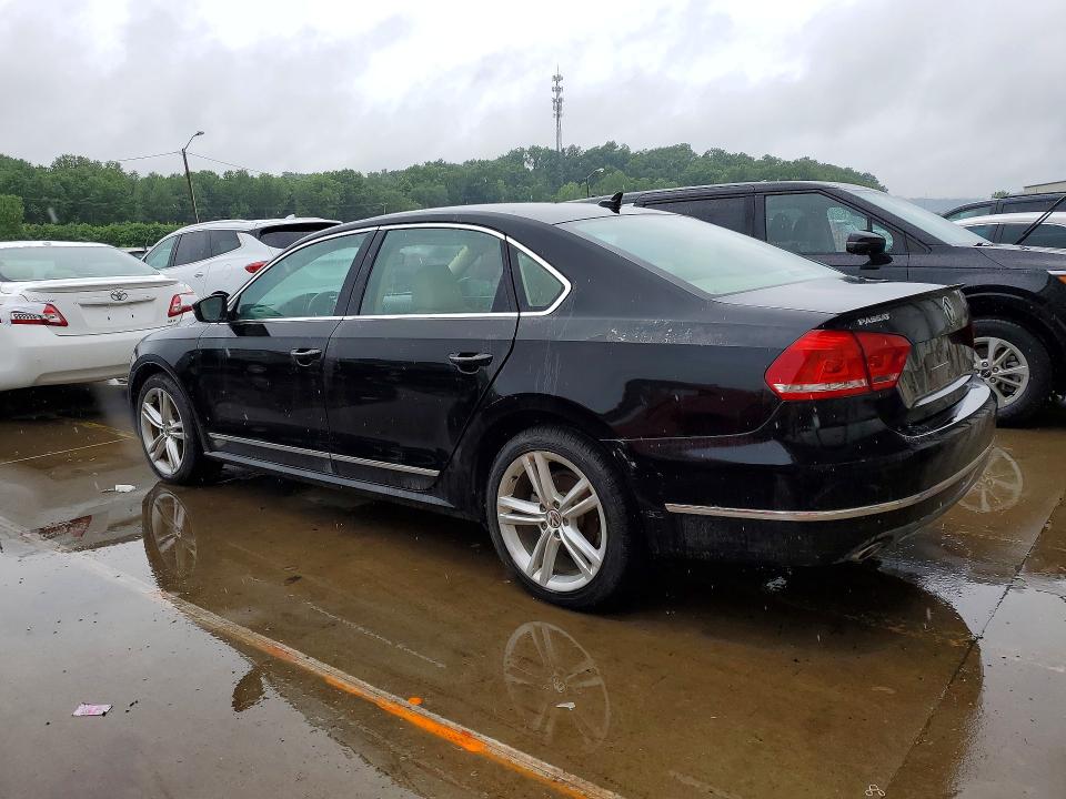 51725666 :رقم المزاد ، 1VWCN7A32EC010564 vin ، 2014 Volkswagen Passat مزاد بيع