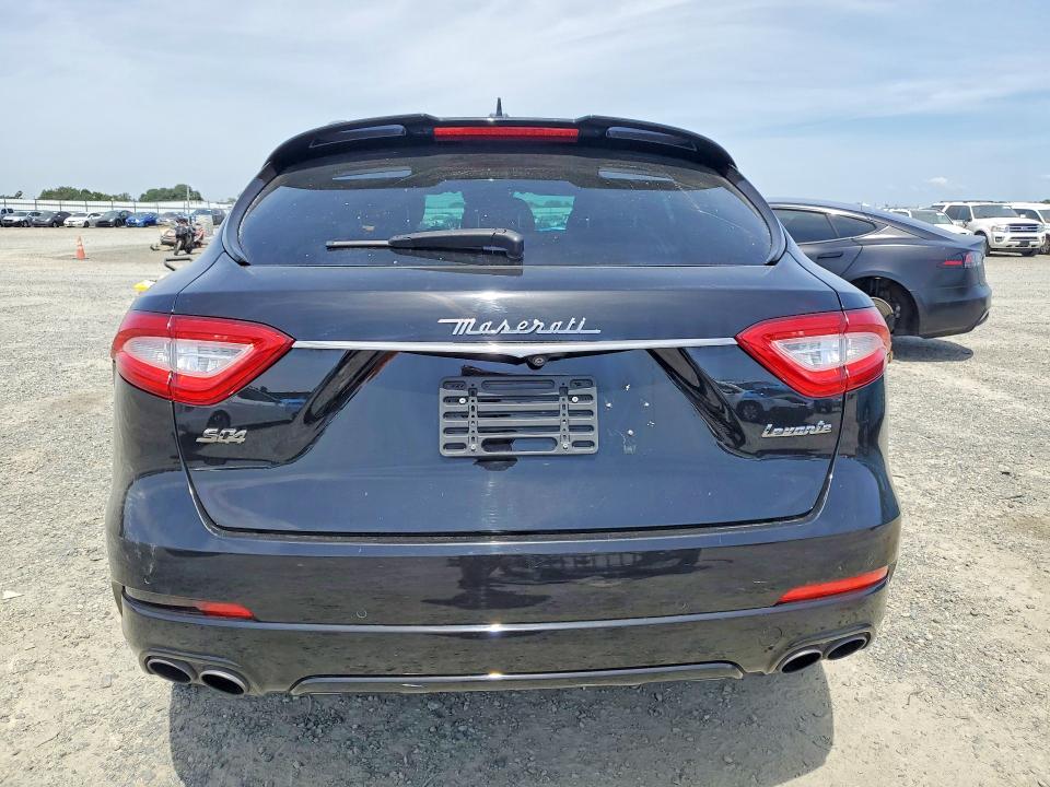 Продажа на аукционе авто 2018 Maserati Levante, vin: ZN661YUS4JX301346, номер лота: 46691386