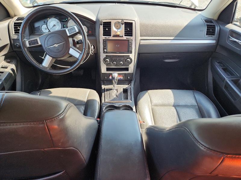 55371746 :رقم المزاد ، 2C3CA5CV7AH279902 vin ، 2010 Chrysler 300 مزاد بيع