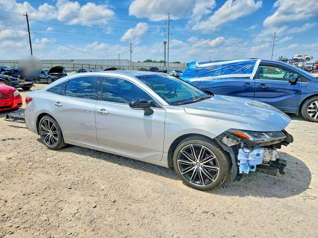 53442036 :رقم المزاد ، 4T1BZ1FB3KU012261 vin ، 2019 Toyota Avalon مزاد بيع