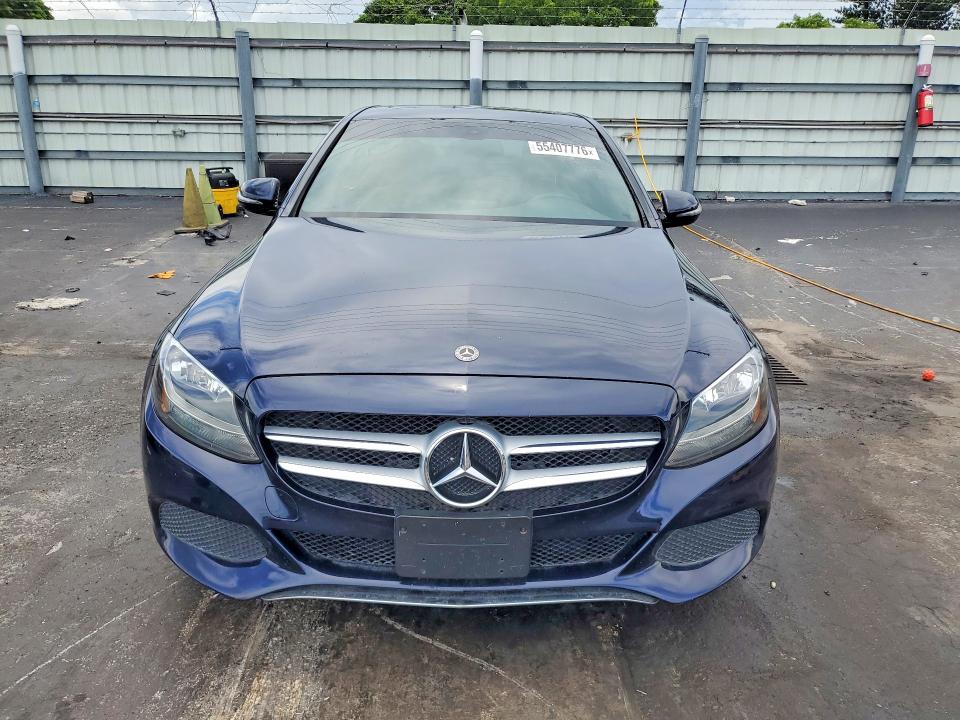 55407776 :رقم المزاد ، 55SWF4KB8JU242678 vin ، 2018 Mercedes-benz C مزاد بيع