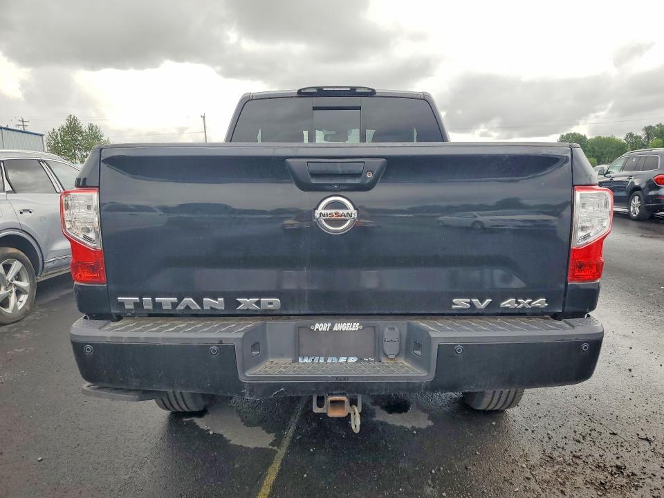 55057356 :رقم المزاد ، 1N6BA1C45HN549568 vin ، 2017 Nissan Titan Xd مزاد بيع