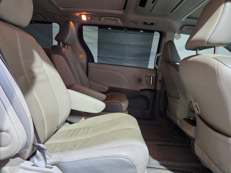2013 Toyota Sienna მანქანა იყიდება აუქციონზე, vin: 5TDDK3DC2DS064934, აუქციონის ნომერი: 54286146
