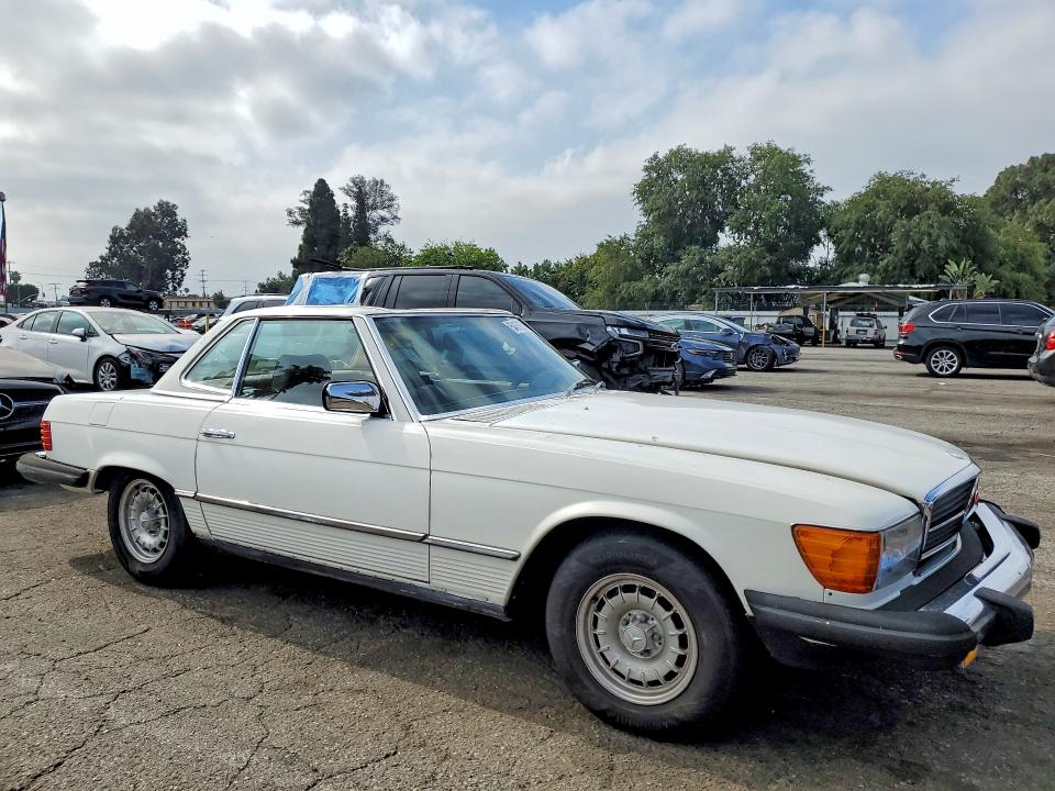 54679576 :رقم المزاد ، WDBBA45A7CB018341 vin ، 1982 Mercedes-benz 380 مزاد بيع