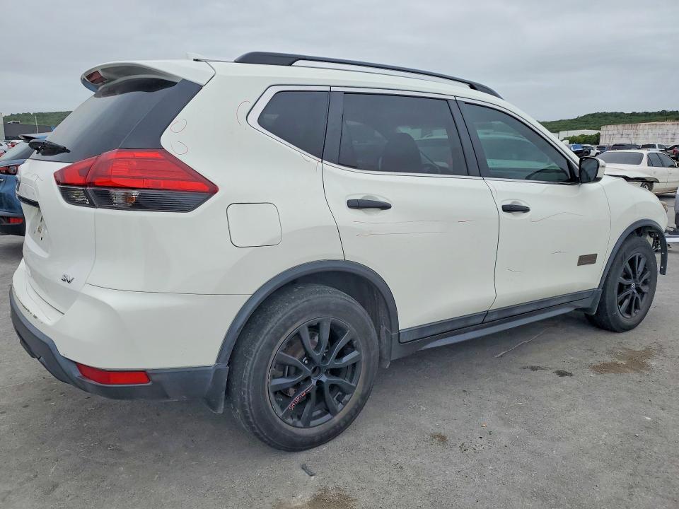 Продаж на аукціоні авто 2017 Nissan Rogue, vin: 5N1AT2MT1HC755630, номер лоту: 52561376