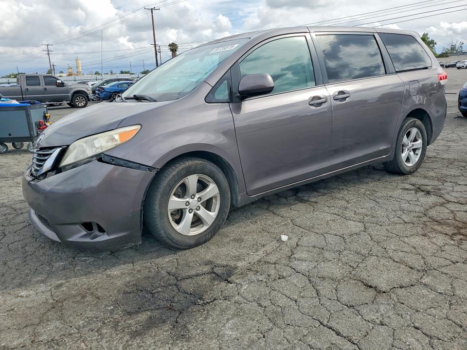 50739876 :رقم المزاد ، 5TDKA3DC4CS015503 vin ، 2012 Toyota Sienna مزاد بيع