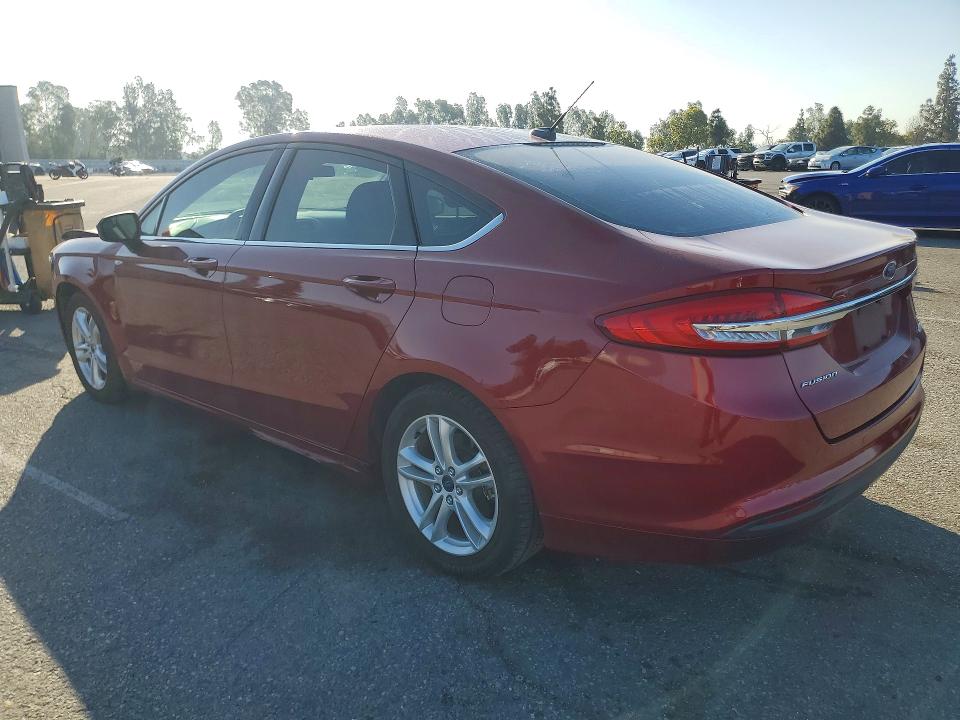 52737546 :رقم المزاد ، 3FA6P0HD7JR186026 vin ، 2018 Ford Fusion مزاد بيع