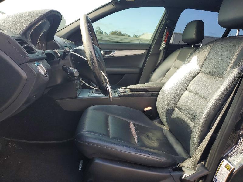 52921456 :رقم المزاد ، WDDGF54X79F234623 vin ، 2009 Mercedes-benz C مزاد بيع