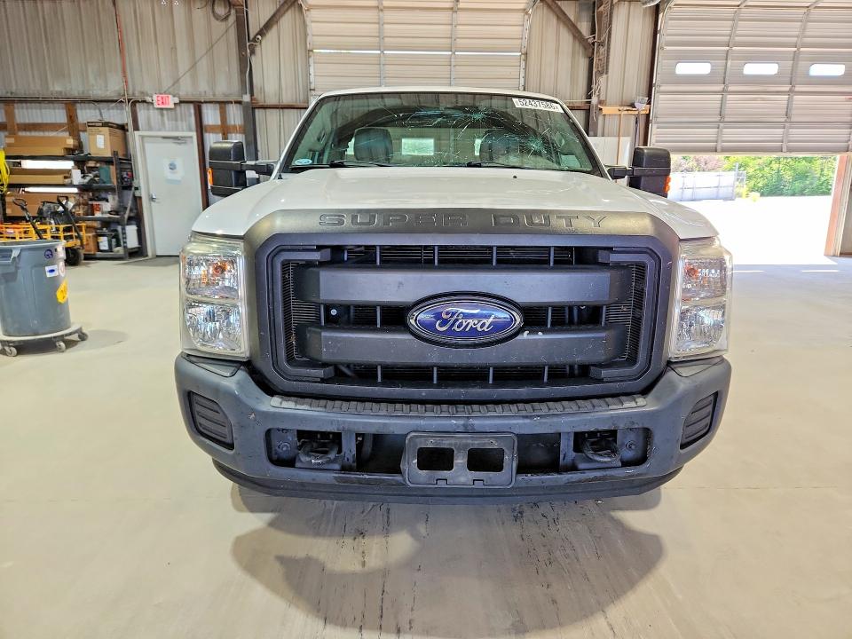 52437586 :رقم المزاد ، 1FT7X2A6XFEB63775 vin ، 2015 Ford F250 مزاد بيع