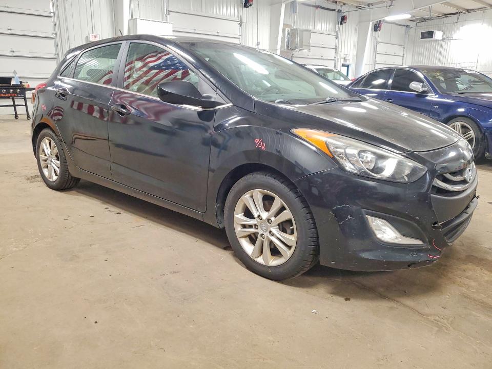2014 Hyundai Elantra Gt მანქანა იყიდება აუქციონზე, vin: KMHD35LH5EU214095, აუქციონის ნომერი: 54111396