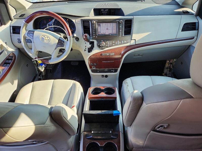 52892076 :رقم المزاد ، 5TDDK3DC8CS038384 vin ، 2012 Toyota Sienna مزاد بيع