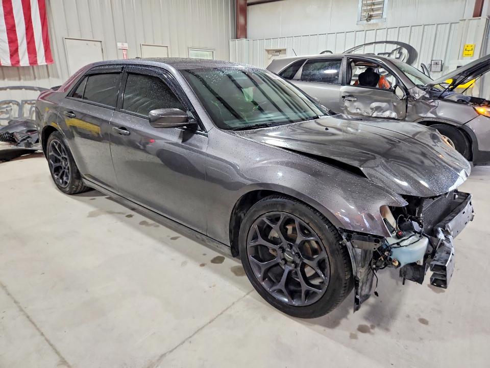Продажа на аукционе авто 2019 Chrysler 300, vin: 2C3CCABG2KH515430, номер лота: 53947156