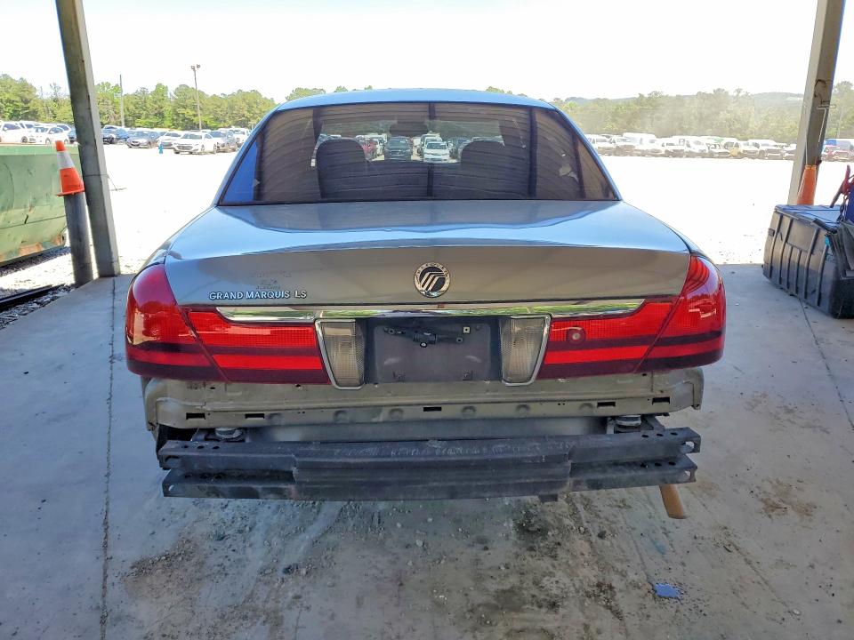 2004 Mercury Grand Marquis მანქანა იყიდება აუქციონზე, vin: 2MEFM75W04X656211, აუქციონის ნომერი: 51560436