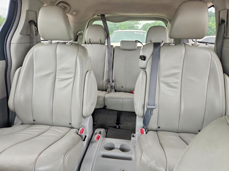 Продажа на аукционе авто 2013 Toyota Sienna, vin: 5TDYK3DC4DS323618, номер лота: 52769476