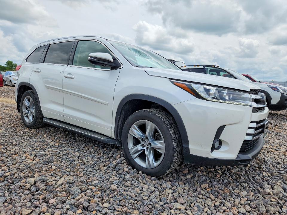 54528156 :رقم المزاد ، 5TDDZRFH1HS392469 vin ، 2017 Toyota Highlander مزاد بيع