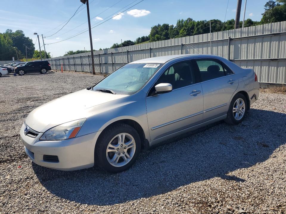 51800676 :رقم المزاد ، 1HGCM56347A085012 vin ، 2007 Honda Accord مزاد بيع
