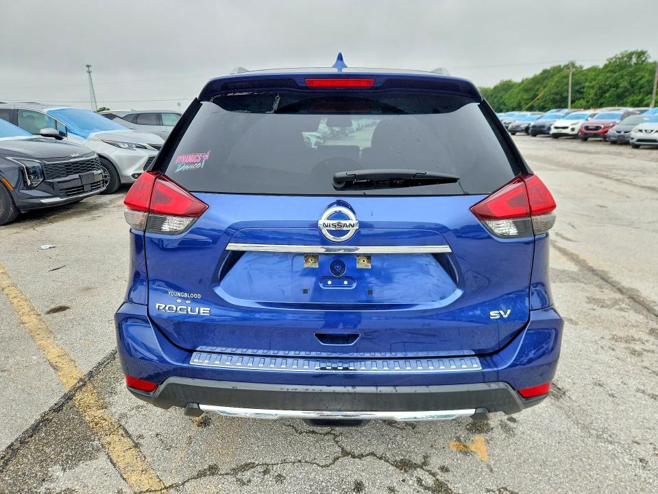 55549066 :رقم المزاد ، KNMAT2MT3JP605912 vin ، 2018 Nissan Rogue مزاد بيع
