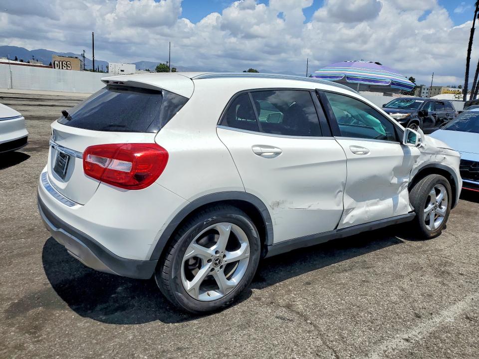 2019 Mercedes-benz Gla მანქანა იყიდება აუქციონზე, vin: WDCTG4EB5KU010460, აუქციონის ნომერი: 55072166