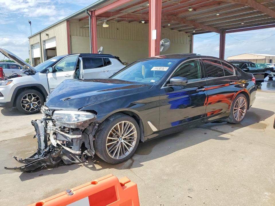 52261076 :رقم المزاد ، WBAJA5C37HG896883 vin ، 2017 Bmw 530 مزاد بيع