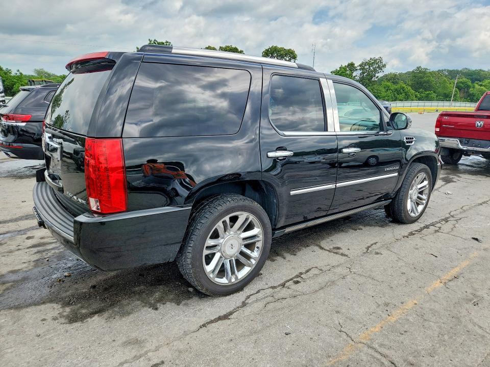 2013 Cadillac Escalade მანქანა იყიდება აუქციონზე, vin: 1GYS4DEF3DR311550, აუქციონის ნომერი: 53821326