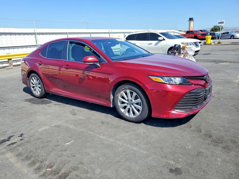 2018 Toyota Camry მანქანა იყიდება აუქციონზე, vin: 4T1B11HK9JU548974, აუქციონის ნომერი: 54535076