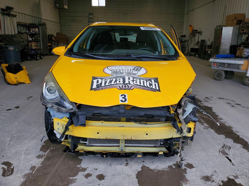 55608236 :رقم المزاد ، JTDKDTB39G1137545 vin ، 2016 Toyota Prius مزاد بيع