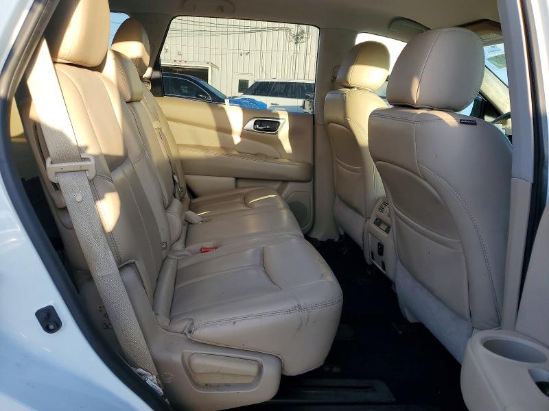Продажа на аукционе авто 2017 Nissan Pathfinder, vin: 5N1DR2MN0HC620569, номер лота: 54138046