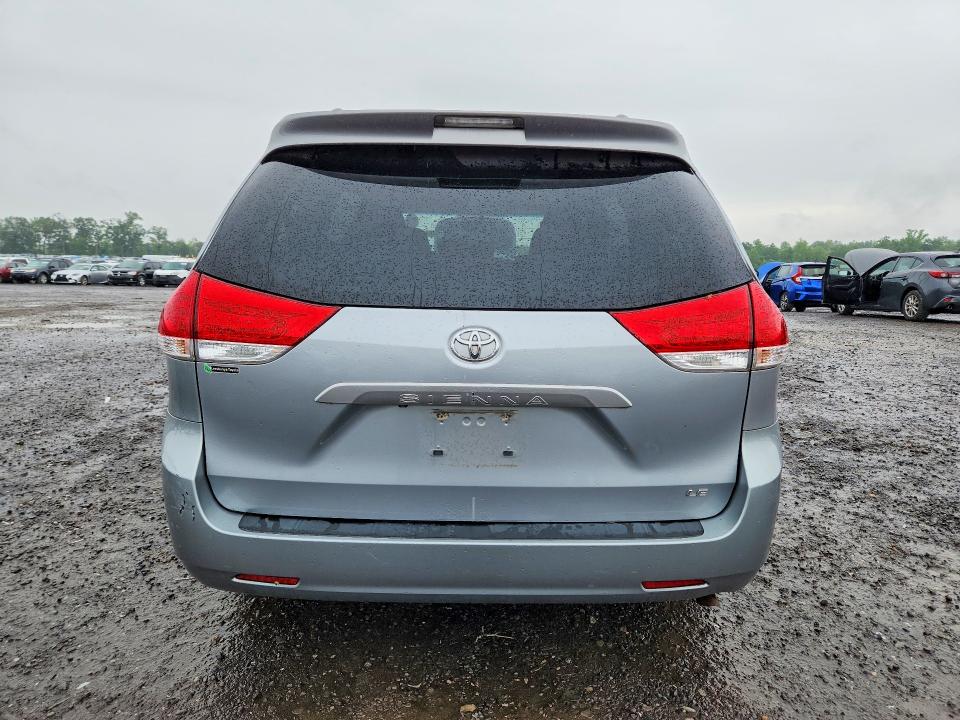 2011 Toyota Sienna მანქანა იყიდება აუქციონზე, vin: 5TDKK3DC9BS046614, აუქციონის ნომერი: 54666166