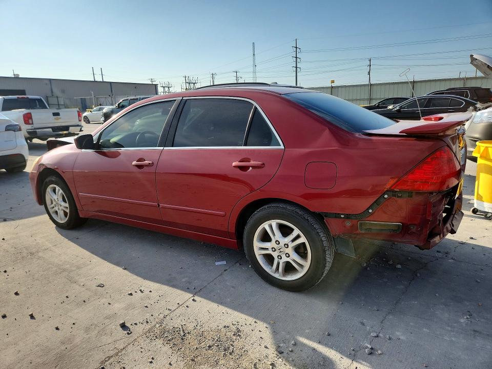 55418316 :رقم المزاد ، 1HGCM563X7A213933 vin ، 2007 Honda Accord مزاد بيع