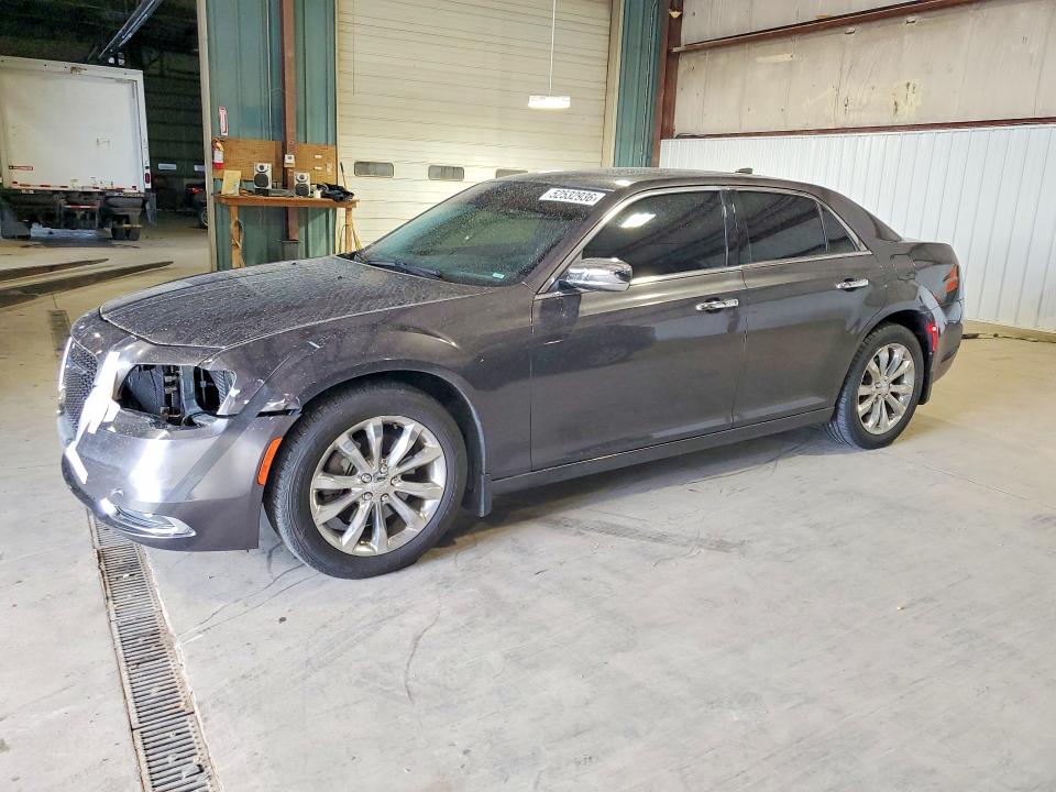 Auction sale of the 2018 Chrysler 300, vin: 2C3CCAKG6JH256343, lot number: 52532936
