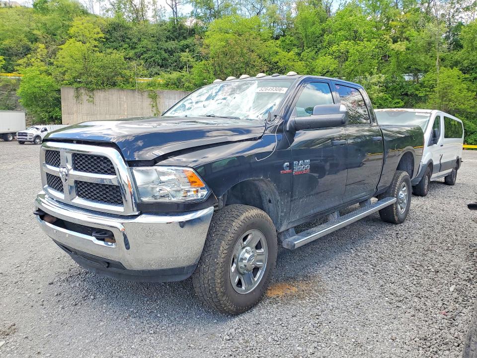 52649306 :رقم المزاد ، 3C63R3CL5HG775516 vin ، 2017 Ram 3500 مزاد بيع