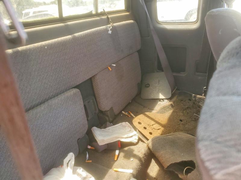 53120136 :رقم المزاد ، 4TAVN73F1SZ002415 vin ، 1995 Toyota Tacoma مزاد بيع