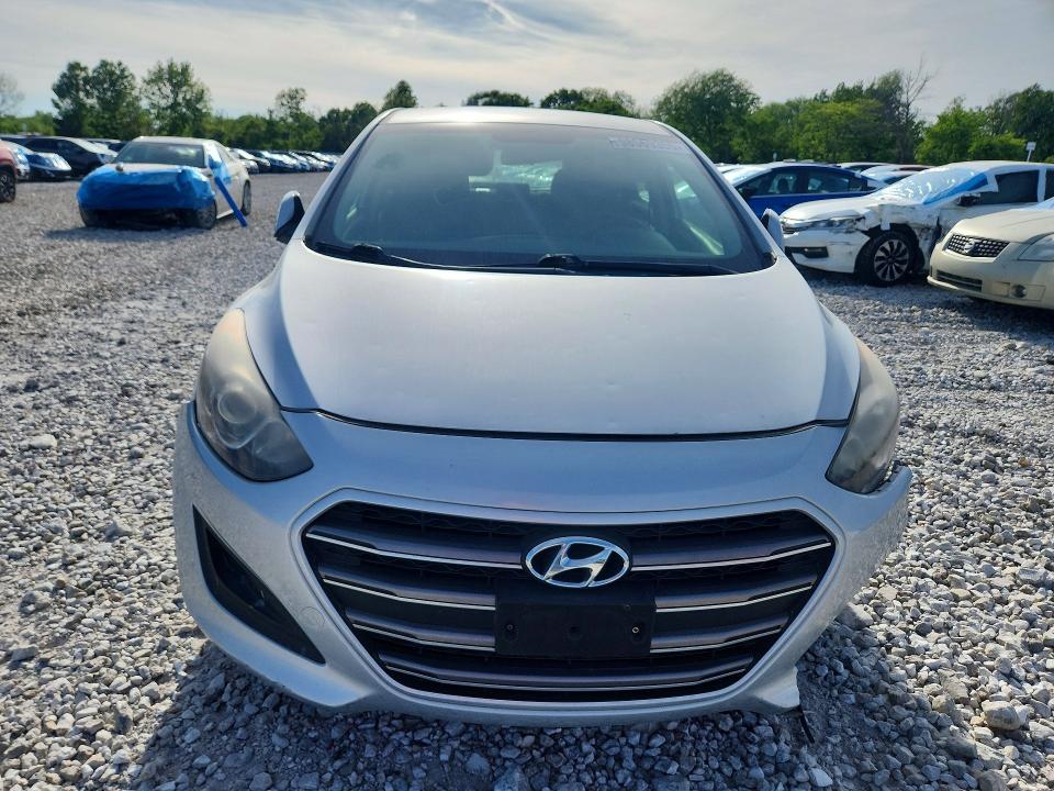 2016 Hyundai Elantra Gt მანქანა იყიდება აუქციონზე, vin: KMHD35LH3GU323898, აუქციონის ნომერი: 98569355
