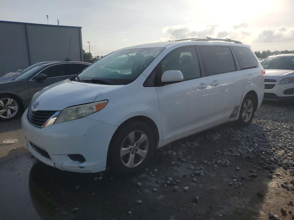 Aukcja sprzedaży 2012 Toyota Sienna, vin: 5TDKK3DC6CS257464, numer aukcji: 54962126