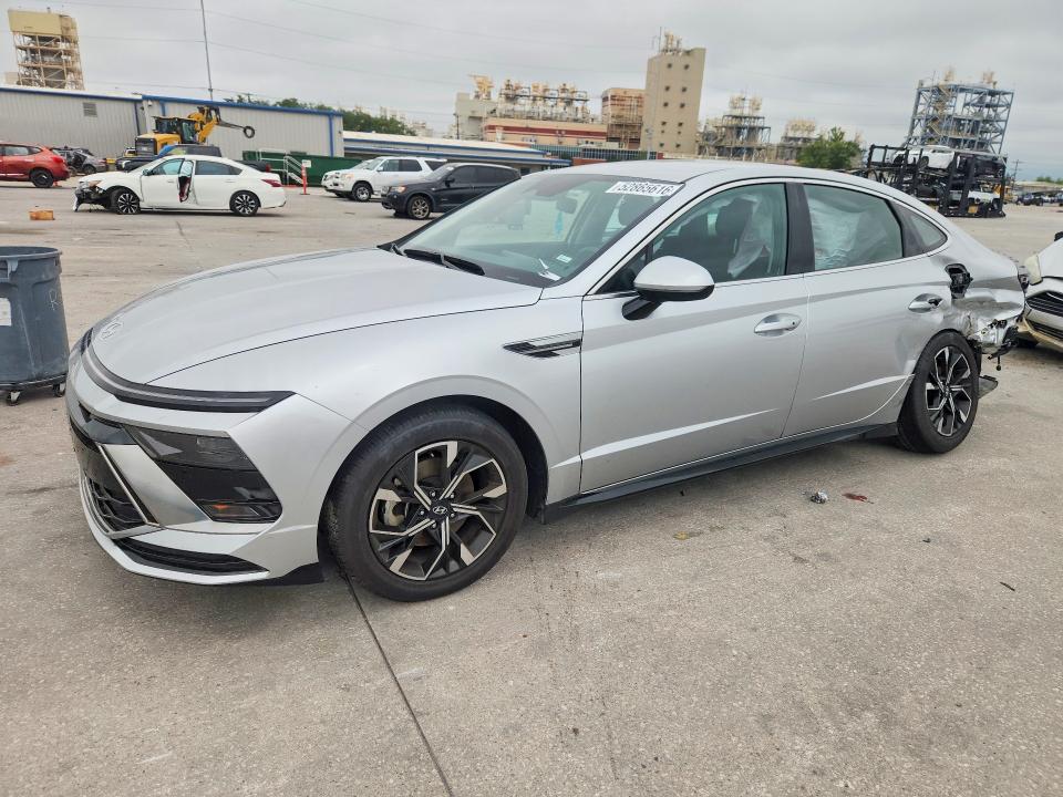 2025 Hyundai Sonata მანქანა იყიდება აუქციონზე, vin: KMHL64JA1SA462165, აუქციონის ნომერი: 52865616