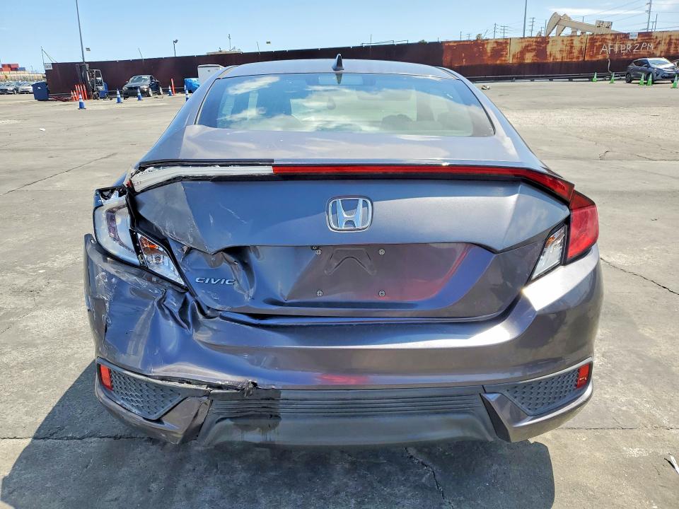 52585456 :رقم المزاد ، 2HGFC3B38HH358384 vin ، 2017 Honda Civic مزاد بيع