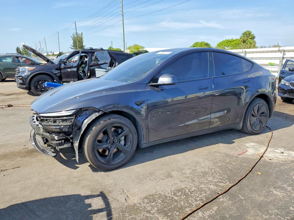 2026 Tesla Model Y მანქანა იყიდება აუქციონზე, vin: 7SAYGDEE1TA388288, აუქციონის ნომერი: 52581536