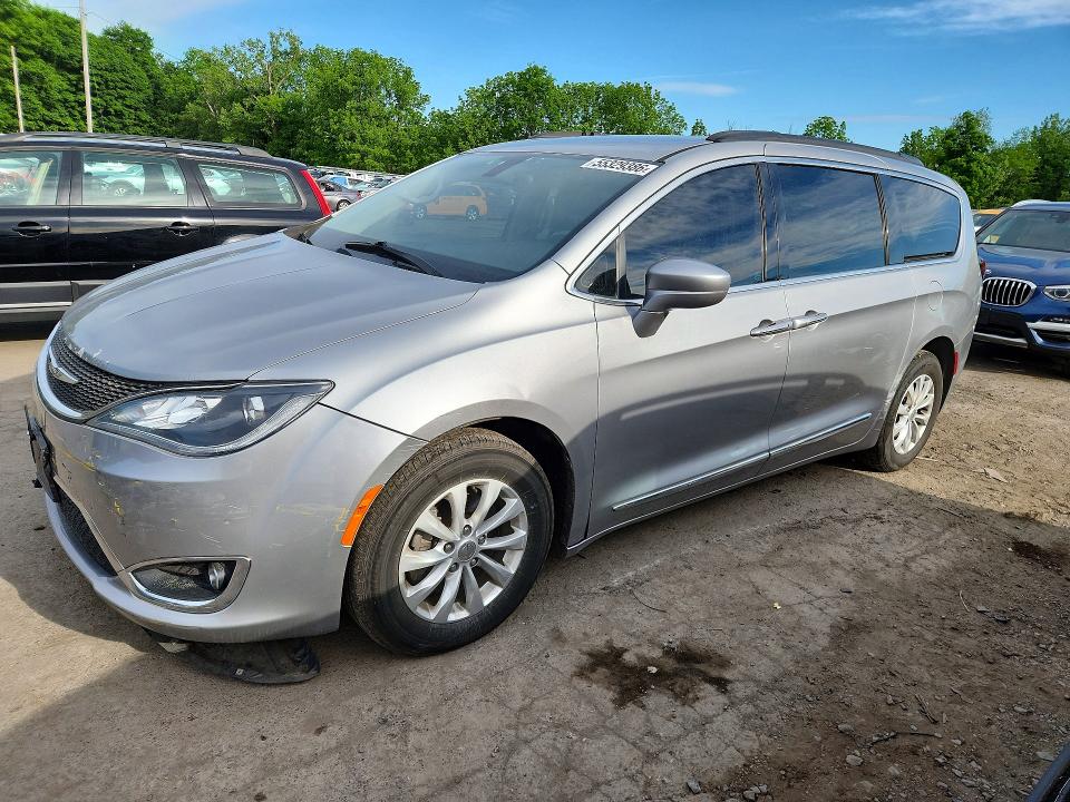 55329386 :رقم المزاد ، 2C4RC1BG4HR788216 vin ، 2017 Chrysler Pacifica مزاد بيع