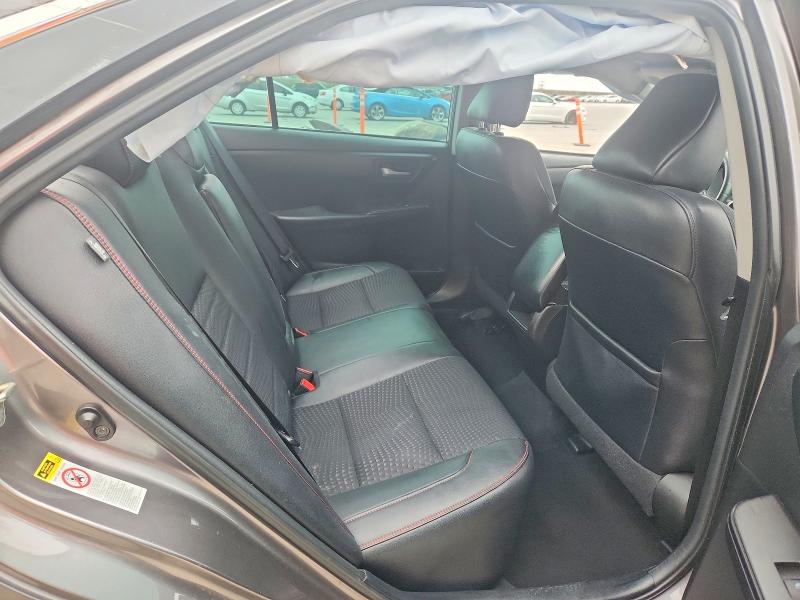52771256 :رقم المزاد ، 4T1BF1FK4FU923634 vin ، 2015 Toyota Camry مزاد بيع