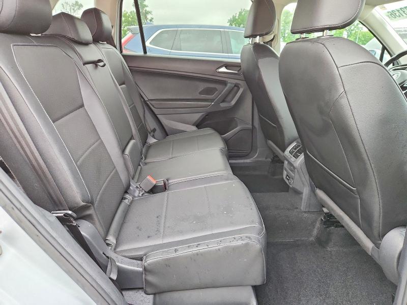 Продажа на аукционе авто 2018 Volkswagen Tiguan, vin: 3VV2B7AX0JM205356, номер лота: 54273136