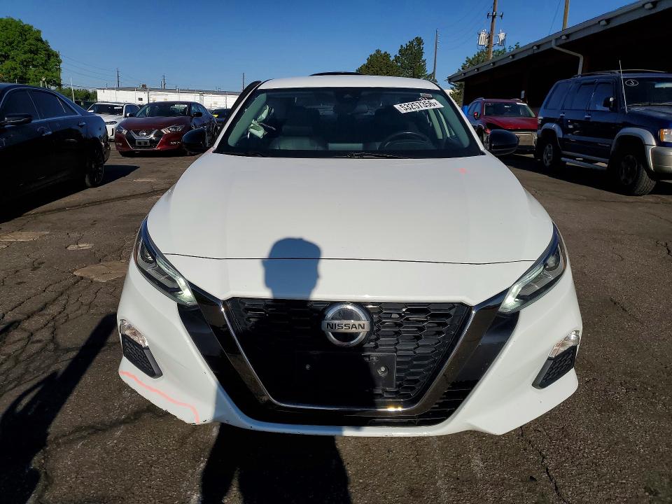 53257356 :رقم المزاد ، 1N4BL4CVXNN350072 vin ، 2022 Nissan Altima مزاد بيع