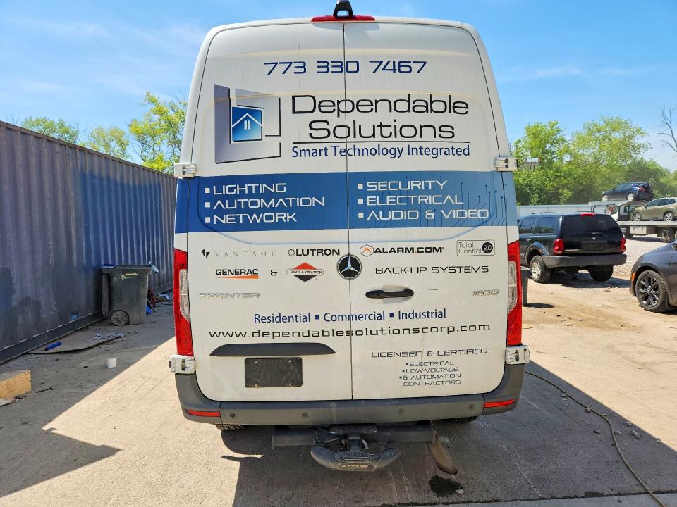 50760966 :رقم المزاد ، W1Y70BGY9LT031087 vin ، 2020 Mercedes Benz Sprinter مزاد بيع