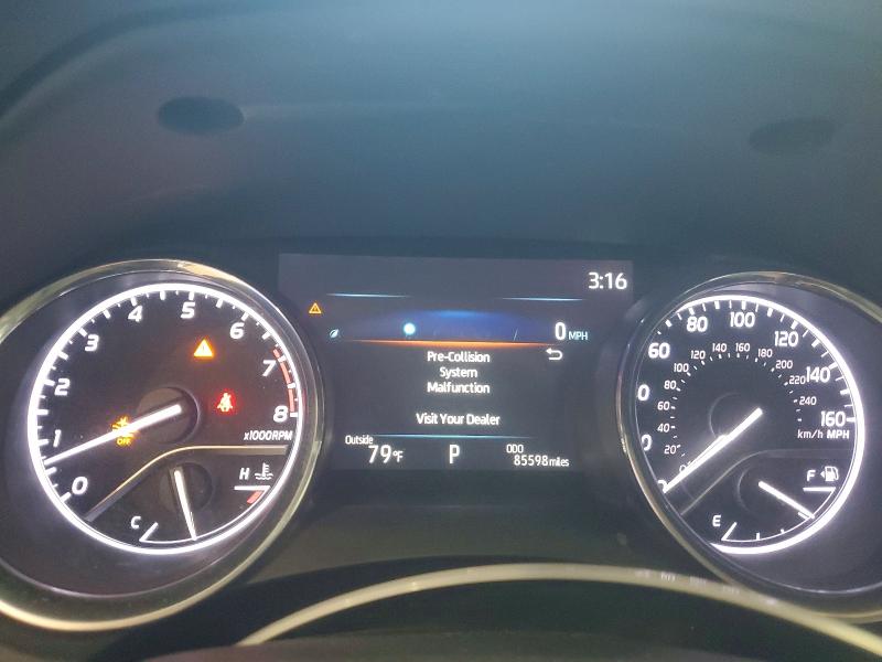53237236 :رقم المزاد ، 4T1C11BK4LU017438 vin ، 2020 Toyota Camry مزاد بيع