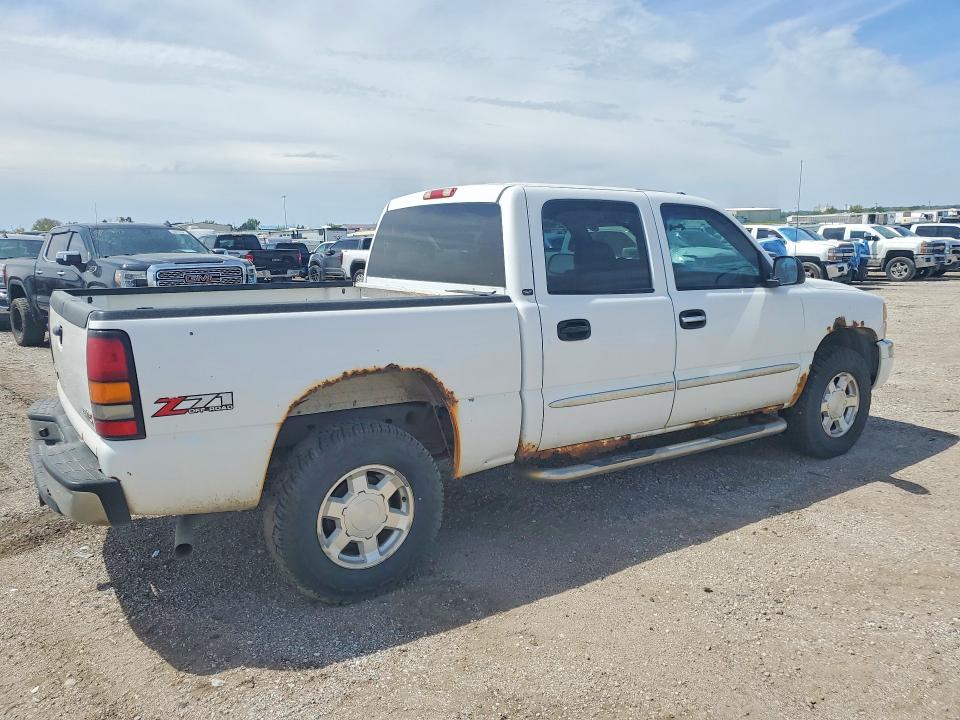 51185056 :رقم المزاد ، 2GTEK13T951192963 vin ، 2005 Gmc New Sierra مزاد بيع