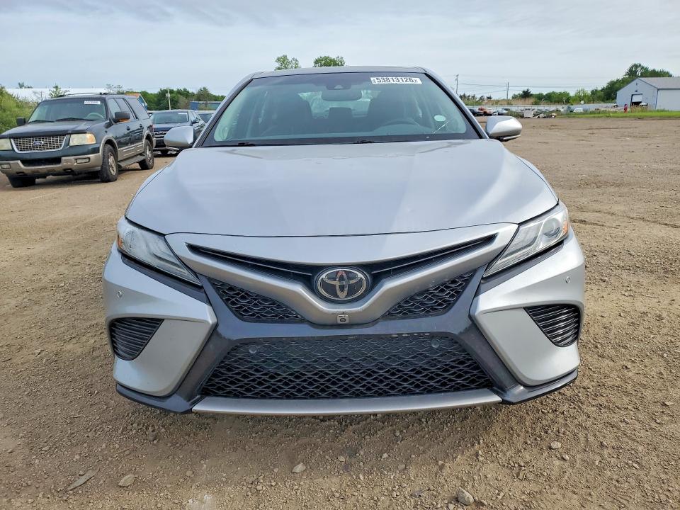 2018 Toyota Camry მანქანა იყიდება აუქციონზე, vin: 4T1BZ1HKXJU021244, აუქციონის ნომერი: 53813126