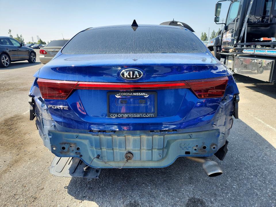 Продажа на аукционе авто 2021 Kia Forte, vin: 3KPF24AD5ME325561, номер лота: 54649026