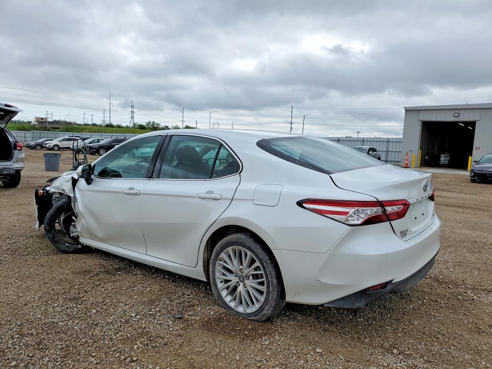 Продажа на аукционе авто 2018 Toyota Camry, vin: 4T1B11HK3JU113982, номер лота: 53973036