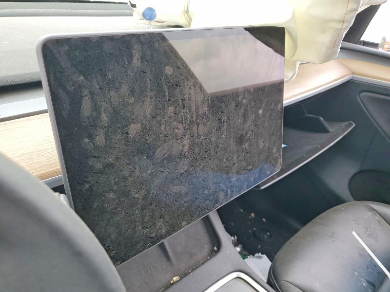 53586146 :رقم المزاد ، 7SAYGDED3SA357260 vin ، 2025 Tesla Model Y مزاد بيع